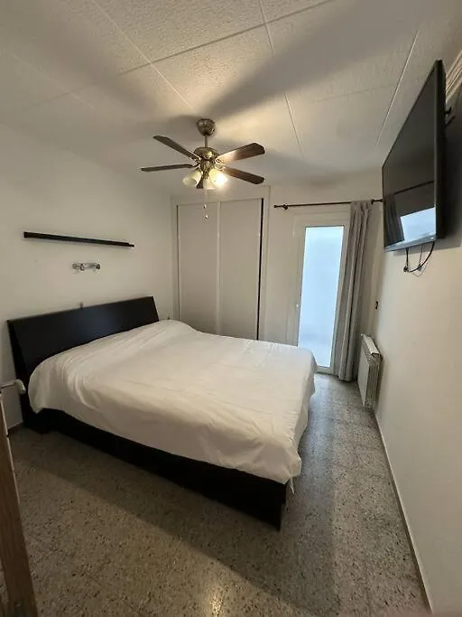 Apartamento Familiar Poeta Marquina Roses Spain