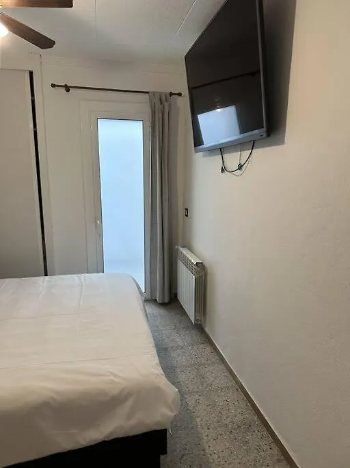 Apartamento Familiar Poeta Marquina Roses Spain