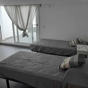 Casc Antic Sl Avgda De Rhode Appartement