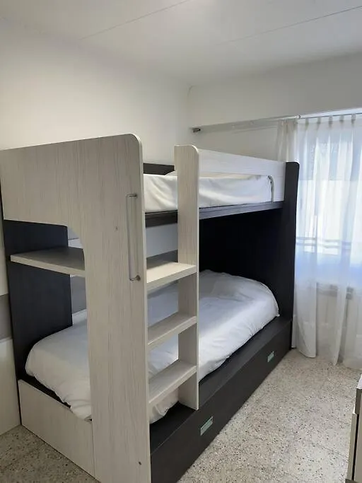 Apartmán Apartamento Familiar Poeta Marquina Roses